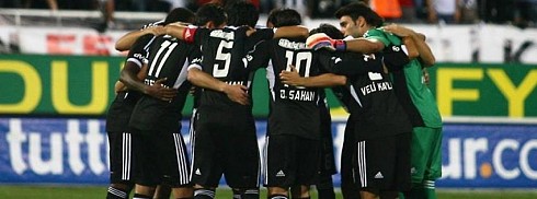 Beşiktaş Kolkola Sahada facebook kapak fotoğrafı