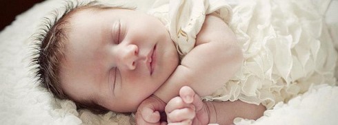Uyuyan Bebek facebook kapak fotoğrafı